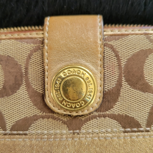 Coach Tan and Gold Wallet - Picture 6 of 6